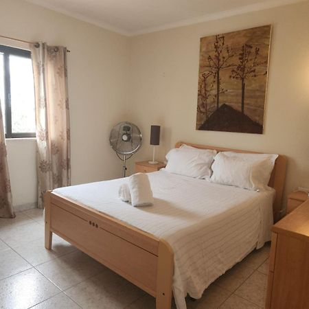 بيت شباب Sunny House لاغوس المظهر الخارجي الصورة