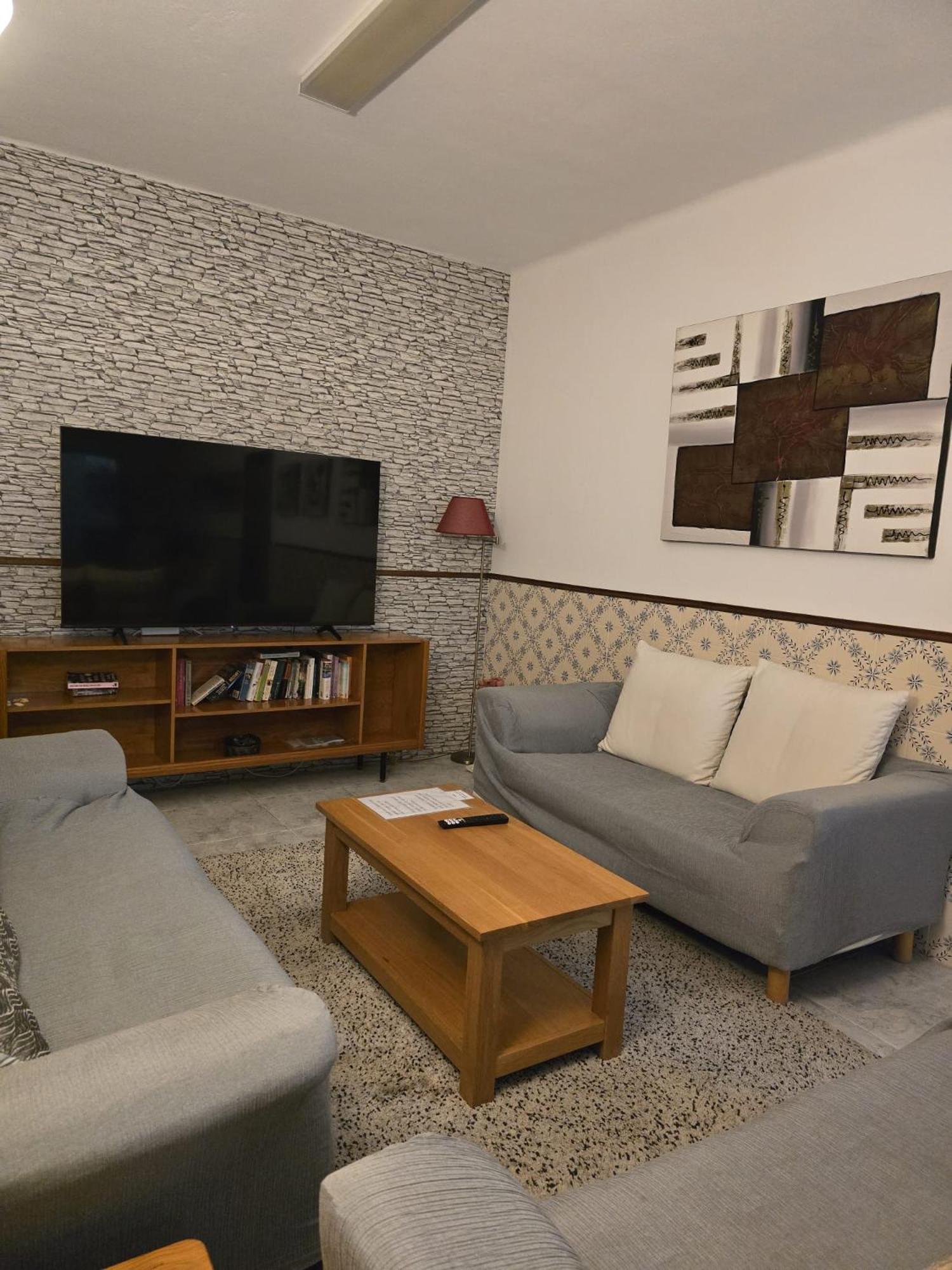 بيت شباب Sunny House لاغوس المظهر الخارجي الصورة